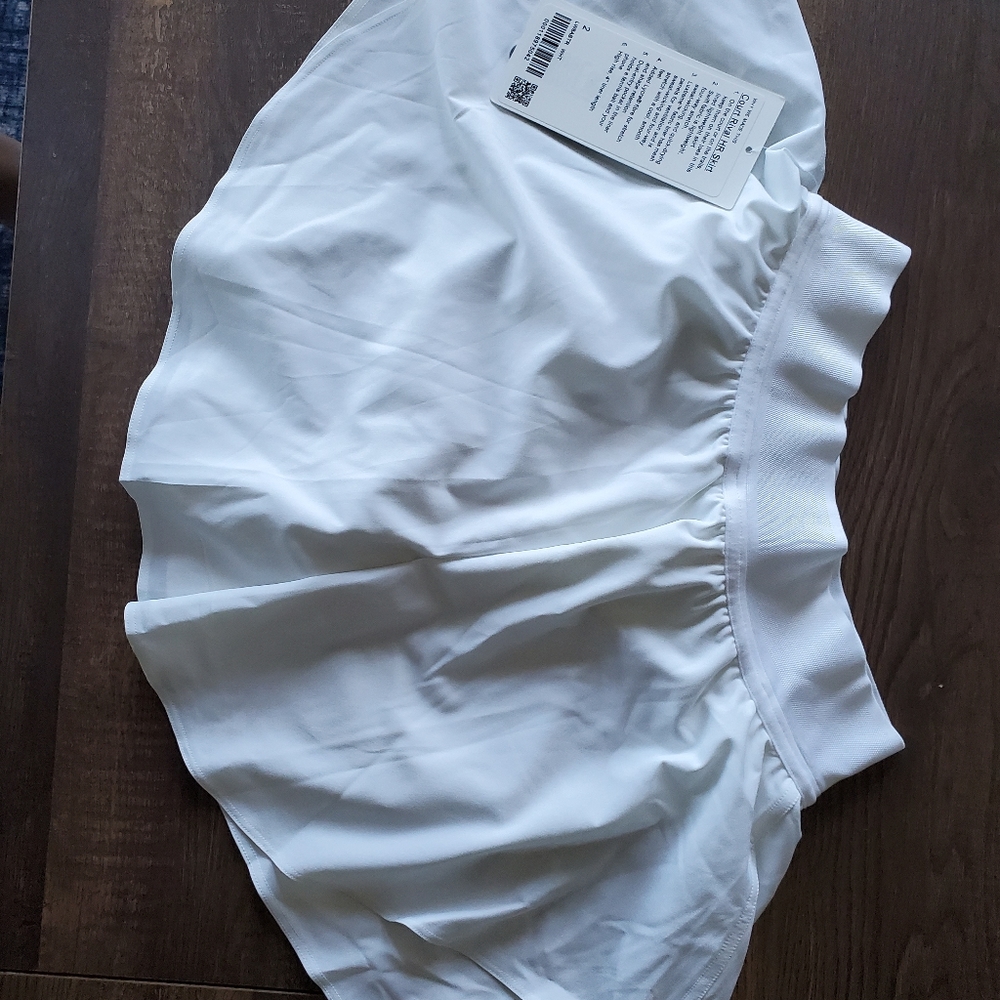 NWT Lululemon court rival skirt size 2 white